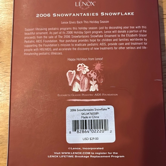 Lenox Snow Fantasies Snowflake ornament 2006 - Picture 2 of 2